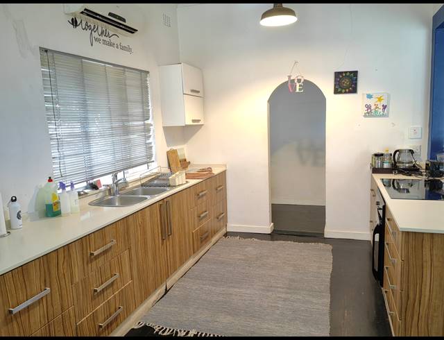 3 BEDROOM HOUSE FOR SALE IN GLENWOOD